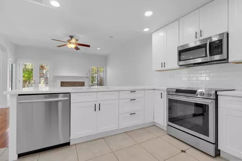 3007 Glenbrook St, Carlsbad, CA 92010 photo 14