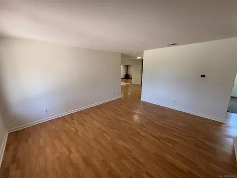 821 Douglas Ave, San Marcos, CA 92069 photo 2