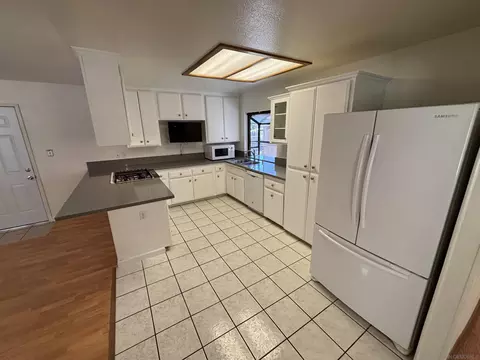 821 Douglas Ave, San Marcos, CA 92069 photo 11