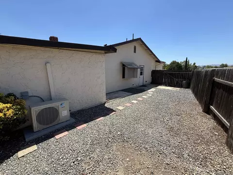 821 Douglas Ave, San Marcos, CA 92069 photo 34