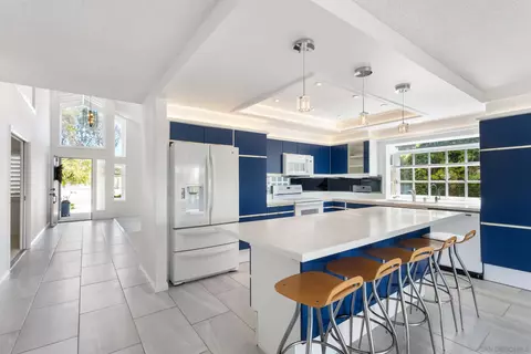 Kitchen - 1501 Valleda Ln, Encinitas, CA 92024 photo 1 of 5