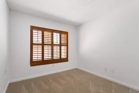 Bedroom - 1501 Valleda Ln, Encinitas, CA 92024 photo 4 of 6