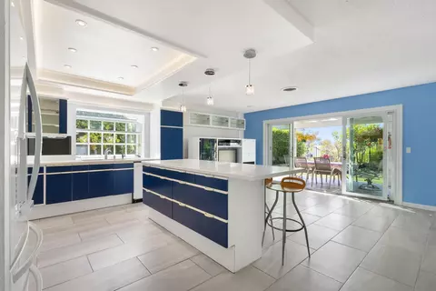 Kitchen - 1501 Valleda Ln, Encinitas, CA 92024 photo 2 of 5