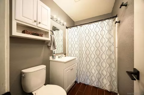 Bath - 9276 Ruffin Rd, Santee, CA 92071 photo 2 of 2