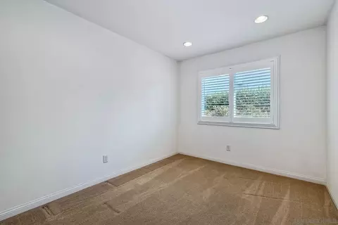 Bedroom - 8850 Ellsworth Cir, Santee, CA 92071 photo 8 of 9