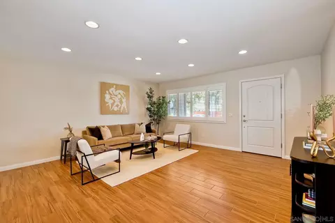 Living - 8850 Ellsworth Cir, Santee, CA 92071 photo 2 of 4