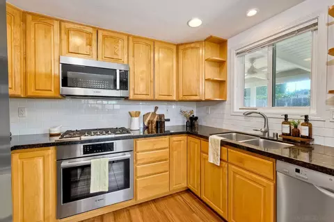 Kitchen - 8850 Ellsworth Cir, Santee, CA 92071 photo 4 of 4
