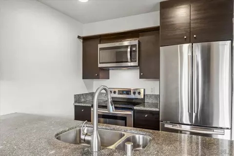 Kitchen - 638 E Solana Cir, Solana Beach, CA 92075 photo 5 of 5