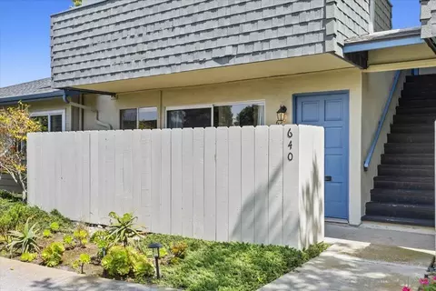Exterior - 638 E Solana Cir, Solana Beach, CA 92075 photo 3 of 9