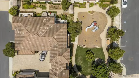 View/Area - 1676 Shorebreak Way, Encinitas, CA 92024 photo 3 of 15