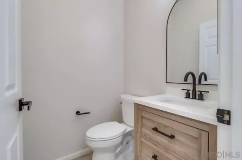 Bath - 1227 Winter View Pl, El Cajon, CA 92021 photo 1 of 4