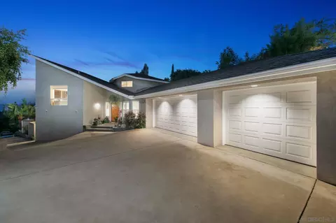 Exterior - 10164 Vivera Dr, La Mesa, CA 91941 photo 4 of 22