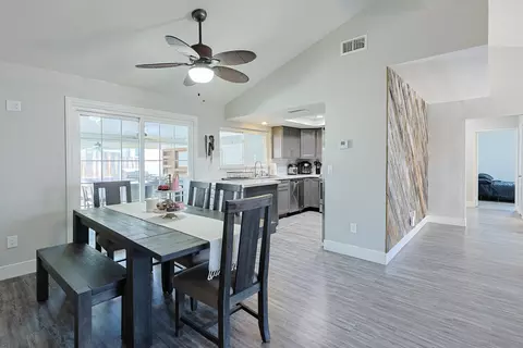 12524 Jackson Heights Dr, El Cajon, CA 92021
