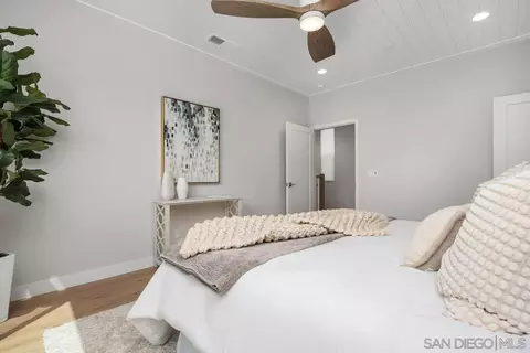 Bedroom - 559 N Vulcan Ave, Encinitas, CA 92024 photo 2 of 4