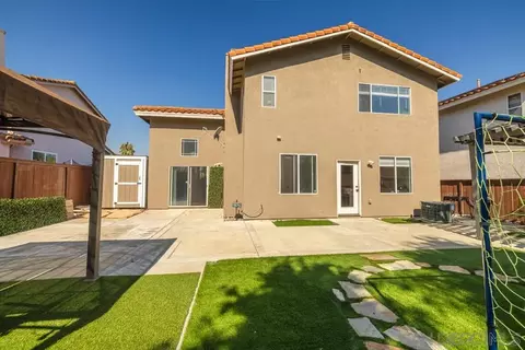 Exterior - 3514 Lake Park Ave, Fallbrook, CA 92028 photo 5 of 6