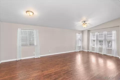 809 Discovery St #5, San Marcos, CA 92078 photo 11