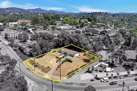 407 Osborne, Vista, CA 92084 photo 27