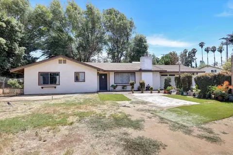 407 Osborne, Vista, CA 92084 photo 3