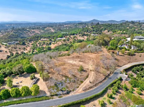 3240 Via Del Cielo #09, Fallbrook, CA 92028 photo 8