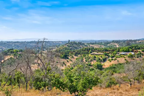 3240 Via Del Cielo #09, Fallbrook, CA 92028 photo 17