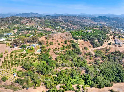 3240 Via Del Cielo #09, Fallbrook, CA 92028 photo 5