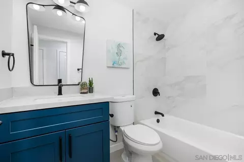 Bath - 13417 Silver Lake Dr, Poway, CA 92064 photo 3 of 3