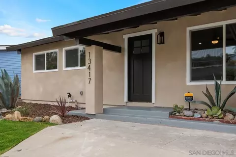 Exterior - 13417 Silver Lake Dr, Poway, CA 92064 photo 2 of 6