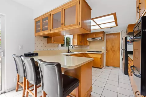 Kitchen - 410 E Glaucus, Encinitas, CA 92024 photo 1 of 4
