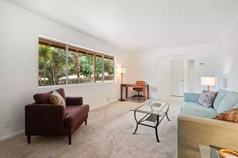 Living - 410 E Glaucus, Encinitas, CA 92024 photo 2 of 3
