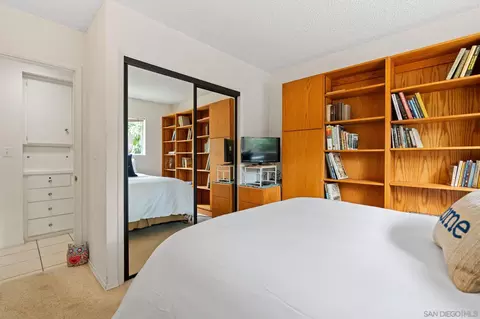 Bedroom - 410 E Glaucus, Encinitas, CA 92024 photo 4 of 6
