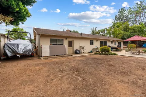 Exterior - 410 E Glaucus, Encinitas, CA 92024 photo 10 of 11