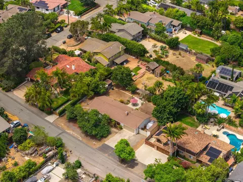 View/Area - 410 E Glaucus, Encinitas, CA 92024 photo 7 of 13