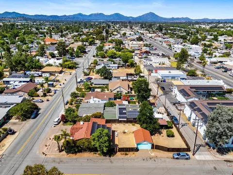 View/Area - 403 D St, Ramona, CA 92065 photo 2 of 6