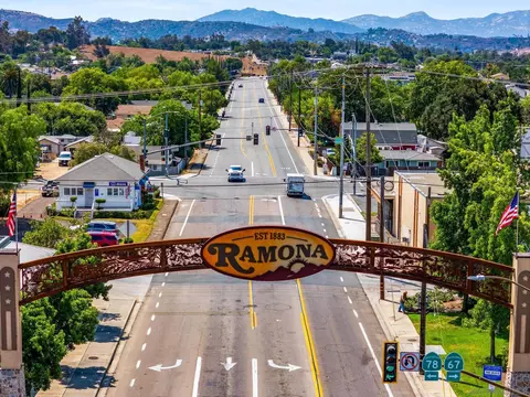 View/Area - 403 D St, Ramona, CA 92065 photo 6 of 6
