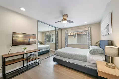 Bedroom - 102 Cerro St, Encinitas, CA 92024 photo 3 of 8