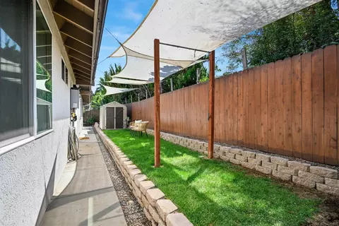 Exterior - 102 Cerro St, Encinitas, CA 92024 photo 3 of 9