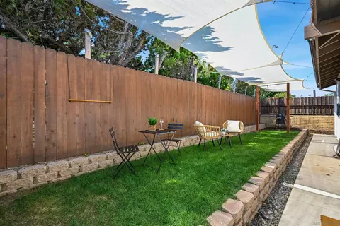Exterior - 102 Cerro St, Encinitas, CA 92024 photo 2 of 9