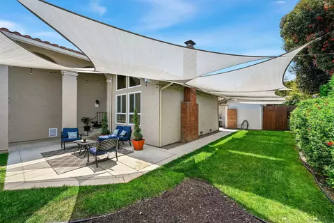 Exterior - 102 Cerro St, Encinitas, CA 92024 photo 9 of 9