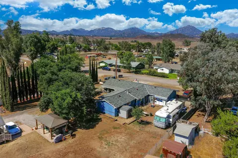 View/Area - 237 Durgin St, Ramona, CA 92065 photo 3 of 6