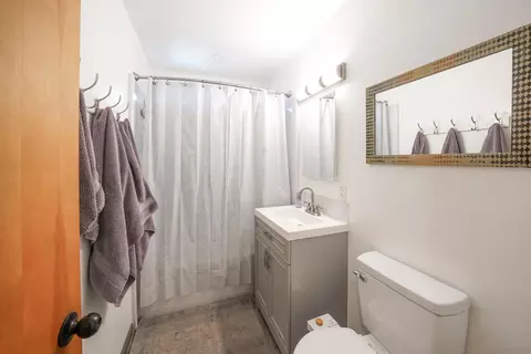 Bath - 237 Durgin St, Ramona, CA 92065 photo 2 of 2
