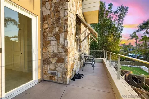 Exterior - 411 Orange Ave #1, Coronado, CA 92118 photo 3 of 5