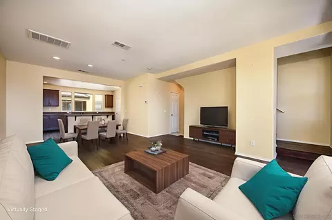 Living - 1110 Calabria St, Santee, CA 92071 photo 2 of 3