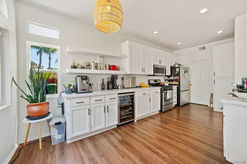 Kitchen - 318 Diamante Way, Oceanside, CA 92056 photo 1 of 3