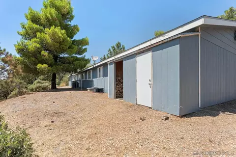 Exterior - 3511 Lakeview Dr, Julian, CA 92036 photo 3 of 5