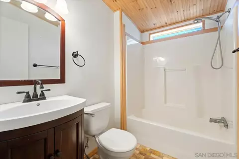 Bath - 3511 Lakeview Dr, Julian, CA 92036 photo 5 of 5