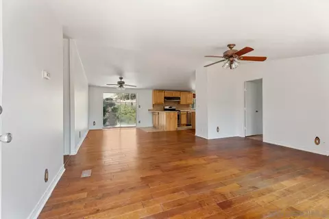 Living - 3511 Lakeview Dr, Julian, CA 92036 photo 2 of 8