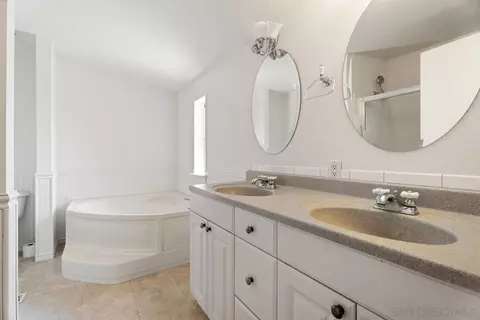 Bath - 3511 Lakeview Dr, Julian, CA 92036 photo 1 of 5