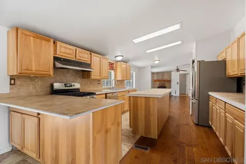 Kitchen - 3511 Lakeview Dr, Julian, CA 92036 photo 1 of 3