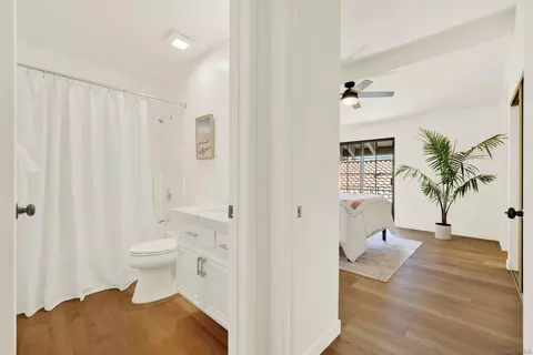 Entry Way - 1122 Grape St, San Marcos, CA 92069 photo 3 of 4