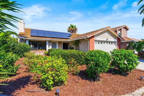 206 Avenida Las Brisas, Oceanside, CA 92057